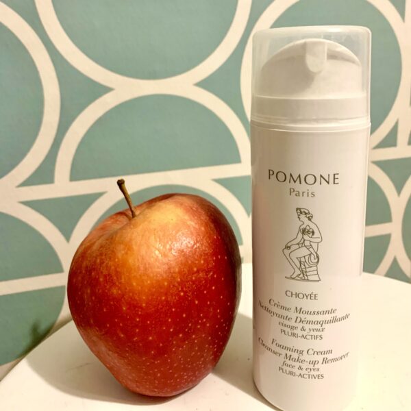 CRÈME MOUSSANTE NETTOYANTE DÉMAQUILLANTE aux pluri-actifs de pomme – Image 5